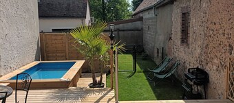 Gite Entre Beauce et Perche Avec Terrasse, Piscine et Jardin Privatif!