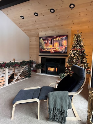 Interior - Modern Cottage between Stratton and Mount Snow (Wardsboro)