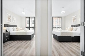 2 bedrooms, iron/ironing board, free WiFi, bed sheets