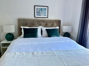 1 quarto, ferros/tábuas de passar roupa, acesso à internet