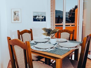 Dining - Hvar spa & apartments-1 Bedroom-Terrace/Sea View 3 (Vrboska)