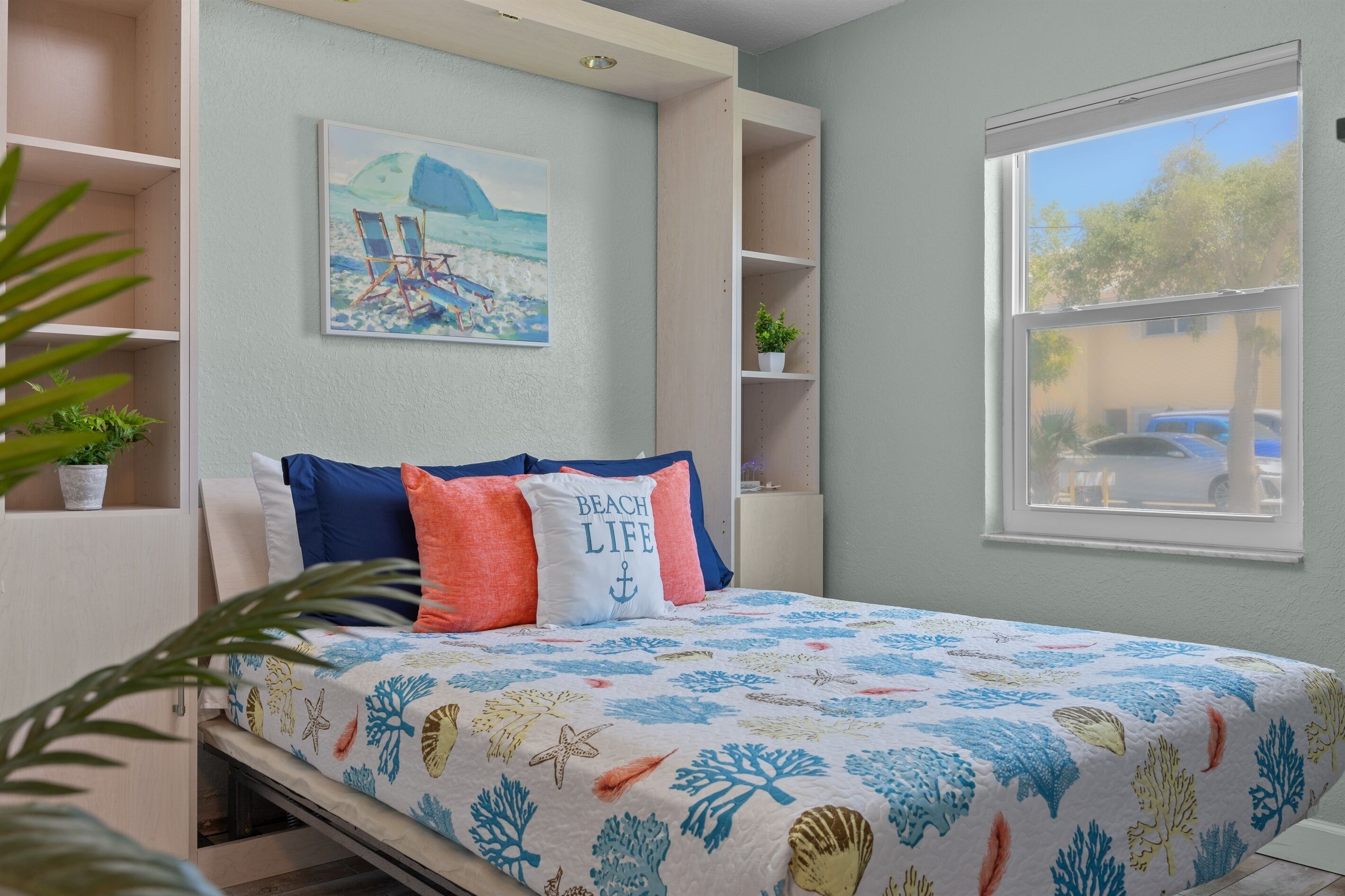 3 多间卧室、办公桌、熨斗/熨衣板、旅行婴儿床