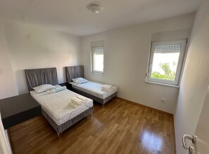 3 chambres, fer et planche à repasser, Wi-Fi
