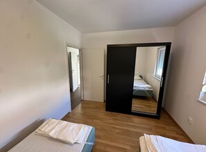 3 Schlafzimmer, Bügeleisen/Bügelbrett, WLAN