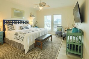 3 bedrooms, desk, Internet, bed sheets - Steps to Bolivar Beach: Home w/ Deck & Grill (Port Bolivar)
