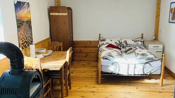 1 bedroom, iron/ironing board, bed sheets