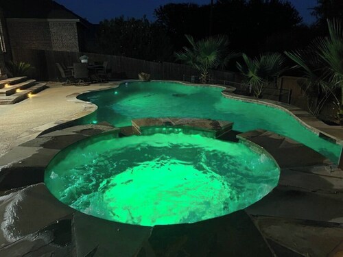 Lush 7-Bedroom, Heated pool, Spa, Home theater, Game room, St2n