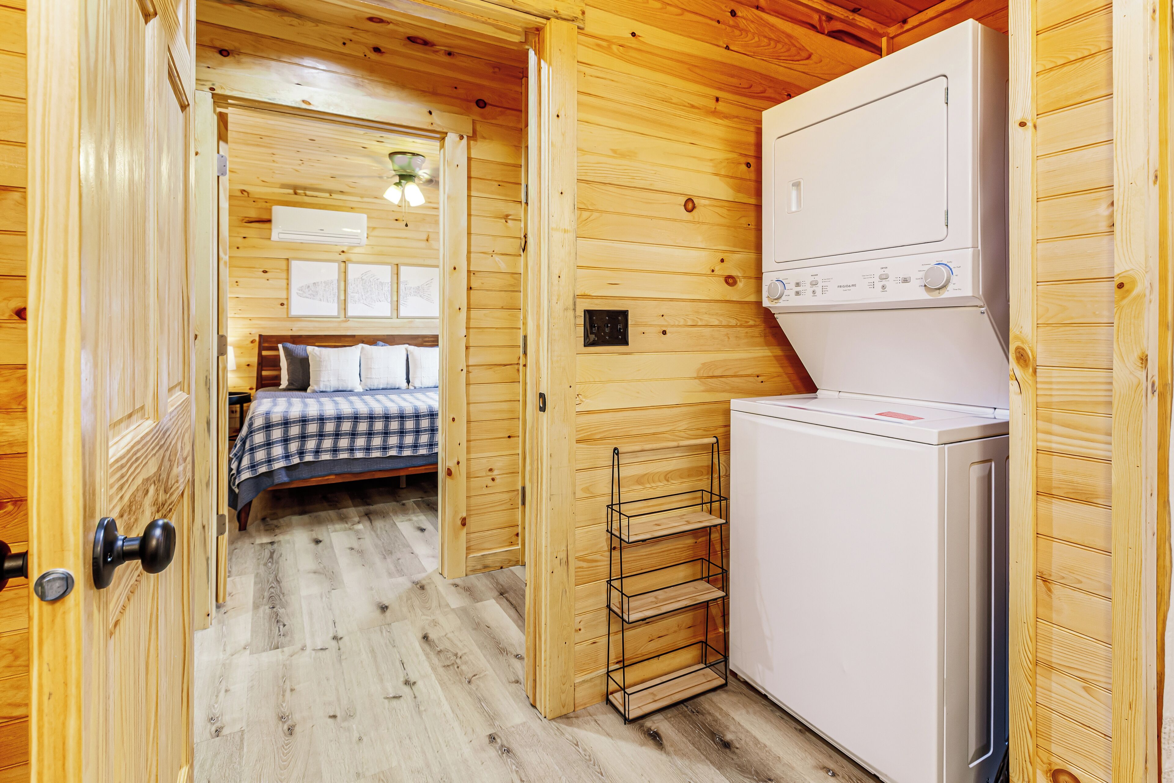 2 Schlafzimmer, Reisekinderbett, kostenloses WLAN, Bettwäsche