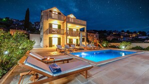 Pool - Authentic Luxurious Villa Janie (Splitska)