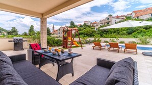 Outdoor dining - Authentic Luxurious Villa Janie (Splitska)