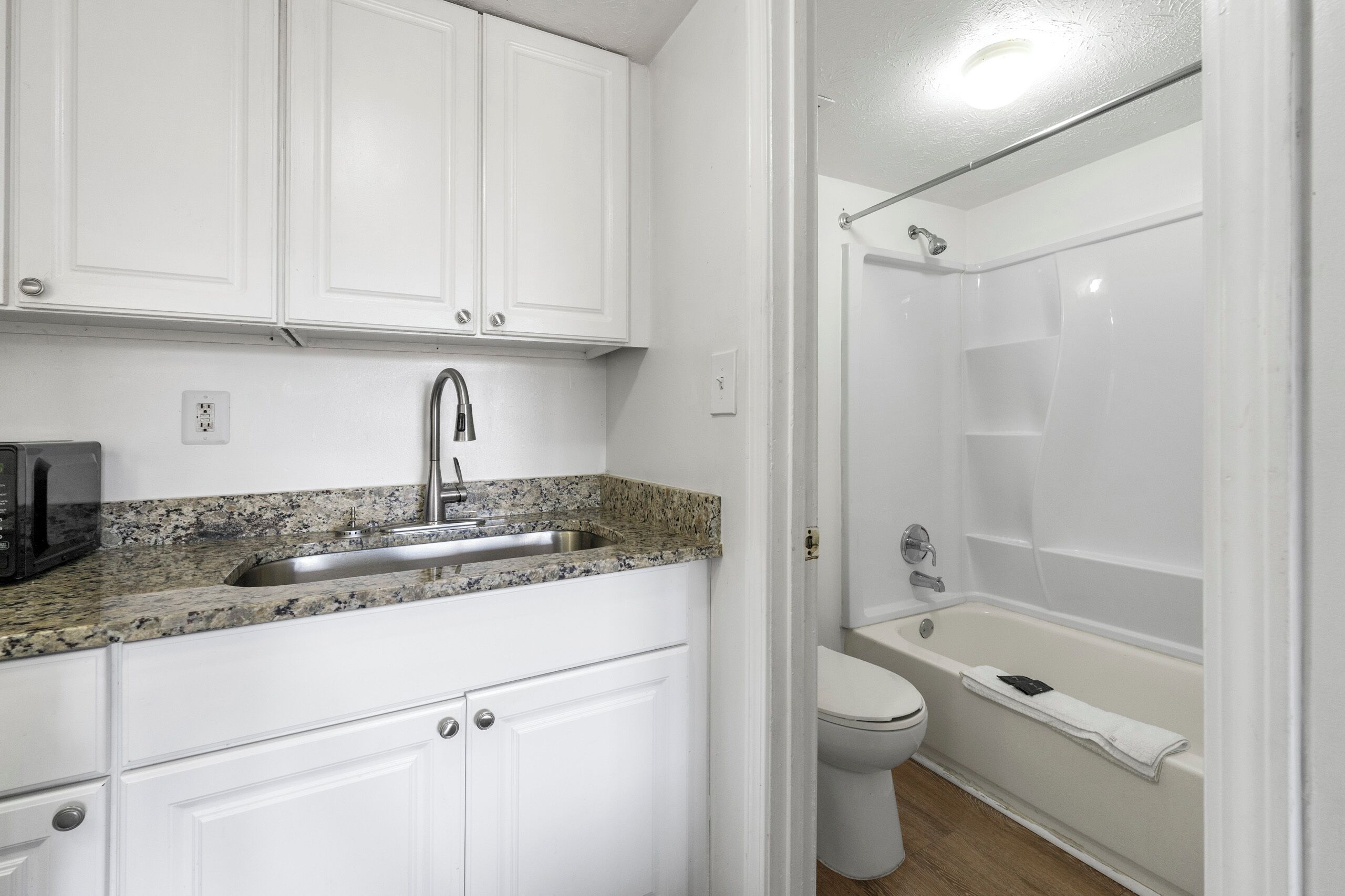 Foto - Budgetel Inn and Suites