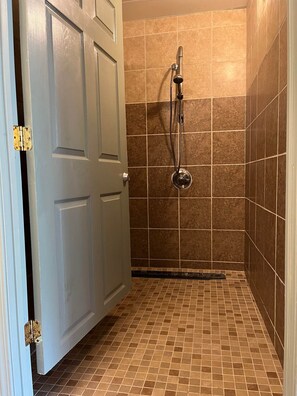 Bathroom - RV Site #38 Pull Through (Hardin)