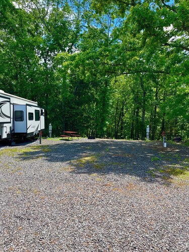 RV Site #48 Back in - Big Rig Friendly 70ftx30ft