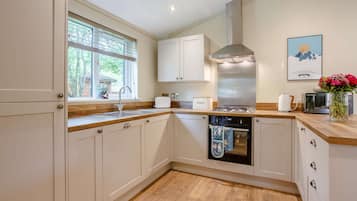 Fridge, microwave, dishwasher, highchair