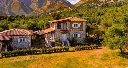 Siar | The Large Villa by PikHost