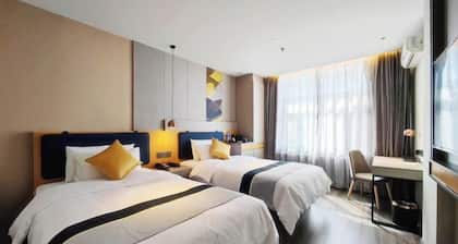 Homeinn Hotel (Jixi Jinlong Building Railway Station Wanda Plaza)
