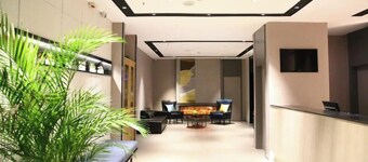 Homeinn Hotel (Jixi Jinlong Building Railway Station Wanda Plaza)