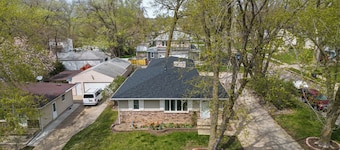 Beautiful home minutes from downtown!