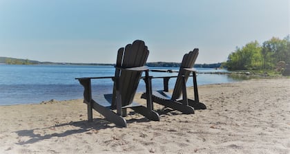 Cozy Lakeside Cottages, Boat, Kayak&SUP Rentals, and Pet-Friendly Accommodations