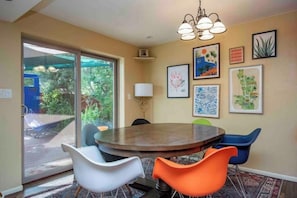 Dining - Agave Gardens / Colorful hideaway/pool! (Tucson)