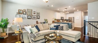 Paddle & Play: Waterfront, Game Room, Boat & Gym