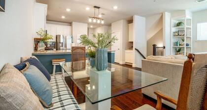 Paddle & Play: Waterfront, Game Room, Boat & Gym