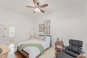 1 chambre, fer et planche à repasser, Wi-Fi, draps fournis