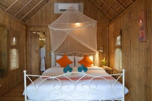 Cots/infant beds