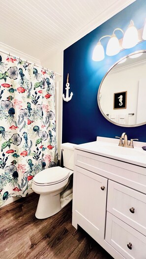 Hårføner, håndklær, såpe og sjampo