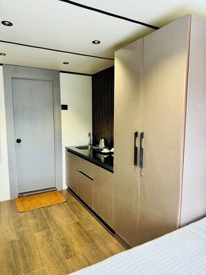 Interior - Mountain View Cozy Capsule G F - Epass support (Kodaikanal)