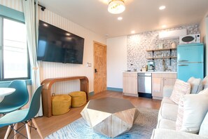 Luxury Suite, 2 Bedrooms, Patio, Ocean View