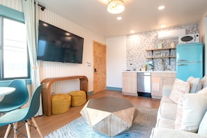 Luxury Suite, 2 Bedrooms, Patio, Ocean View