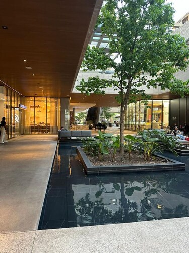 Luxury 2BD&2Bath Next to Plaza Hospital Pool