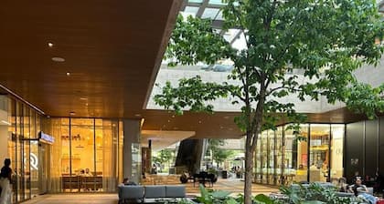 Luxury 2BD&2Bath Next to Plaza Hospital Pool