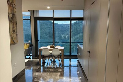 Luxury 2BD&2Bath Next to Plaza Hospital Pool