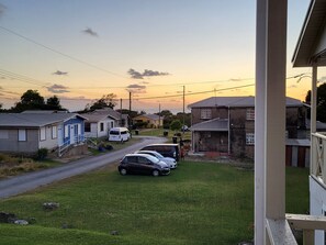 Property grounds - Spacious Affordable 2 bed apt haven 5mins from Holetown beaches car included. (Holetown)