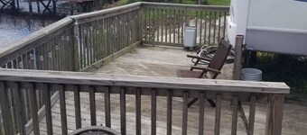 33 foot 5th Wheel camper. 3 slideouts, right on the Ogeechee River. Site 11