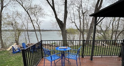 Sunset Haven located within 45min of the Twin Cities and right on the lake!