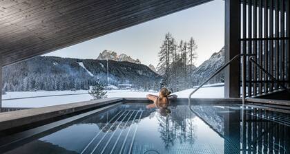 Luxury Chalet Tre Cime - DIBONA: with exclusiv privat Spa/Pool; 3 Cime Dolomites