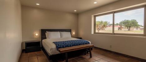 3 makuuhuonetta, ilmainen Wi-Fi, vuodevaatteet