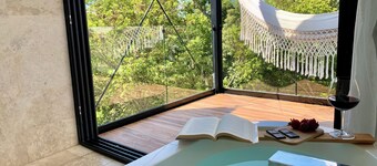 Peaceful Jungle Cristal House With Amazing Views Surrounded by Nature