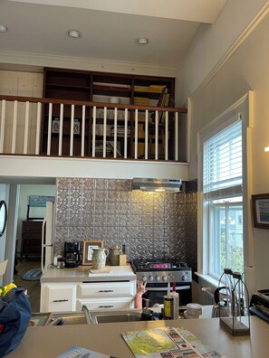 Private kitchen - The Loft Home (Block Island)