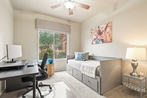 2 bedrooms, WiFi, bed sheets