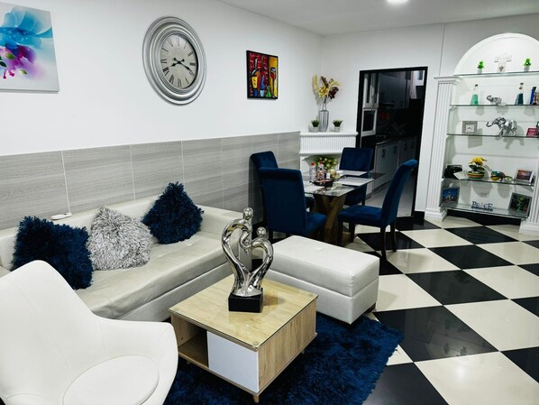 Interior - Casa Álamos con Aire ac. y Parking (Florencia)