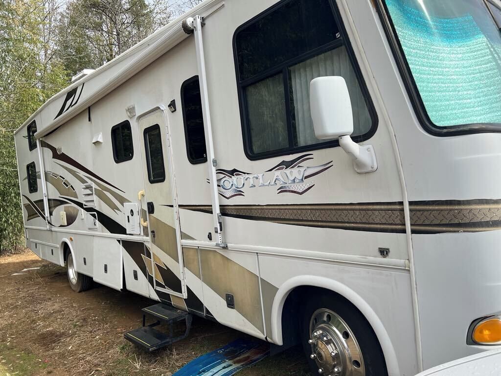 Explore the great outdoors with this Class A Toy Hauler
