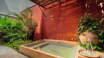 Master Suite | Ropa de cama de alta calidad y minibar