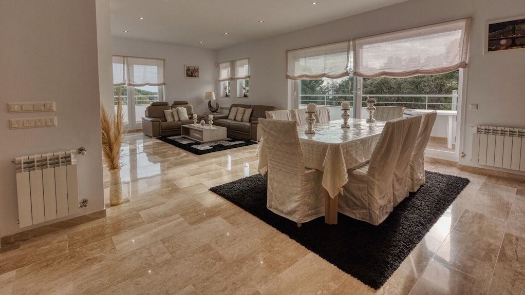Villa 'Costacabana - Madison' With Private Pool, Private Terrace And Wi-fi - Lloret de Mar