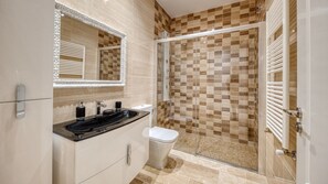 Shower, towels