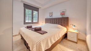 4 bedrooms, free WiFi, bed sheets