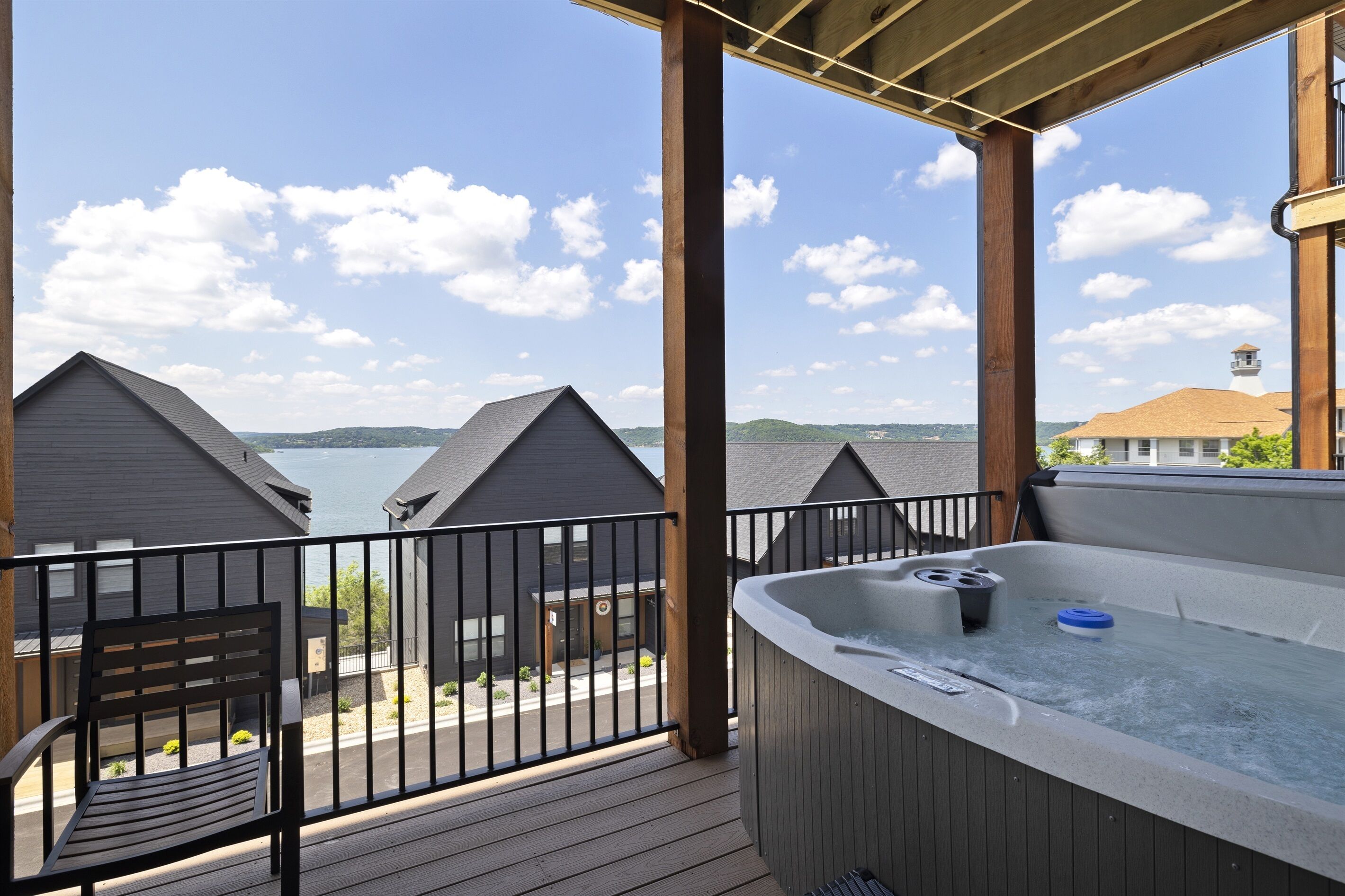 Bain à remous extérieur